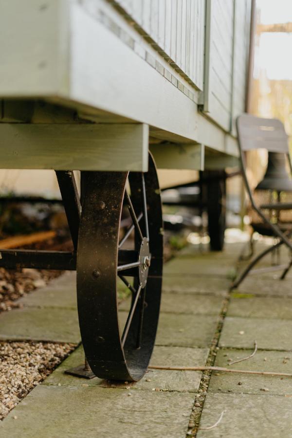 Little England Retreats - Cottage, Yurt And Shepherd Huts Othery Zewnętrze zdjęcie
