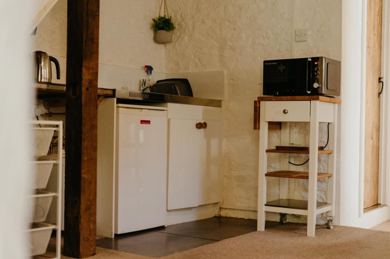 Little England Retreats - Cottage, Yurt And Shepherd Huts Othery Zewnętrze zdjęcie
