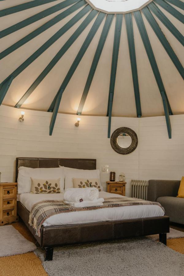 Little England Retreats - Cottage, Yurt And Shepherd Huts Othery Zewnętrze zdjęcie