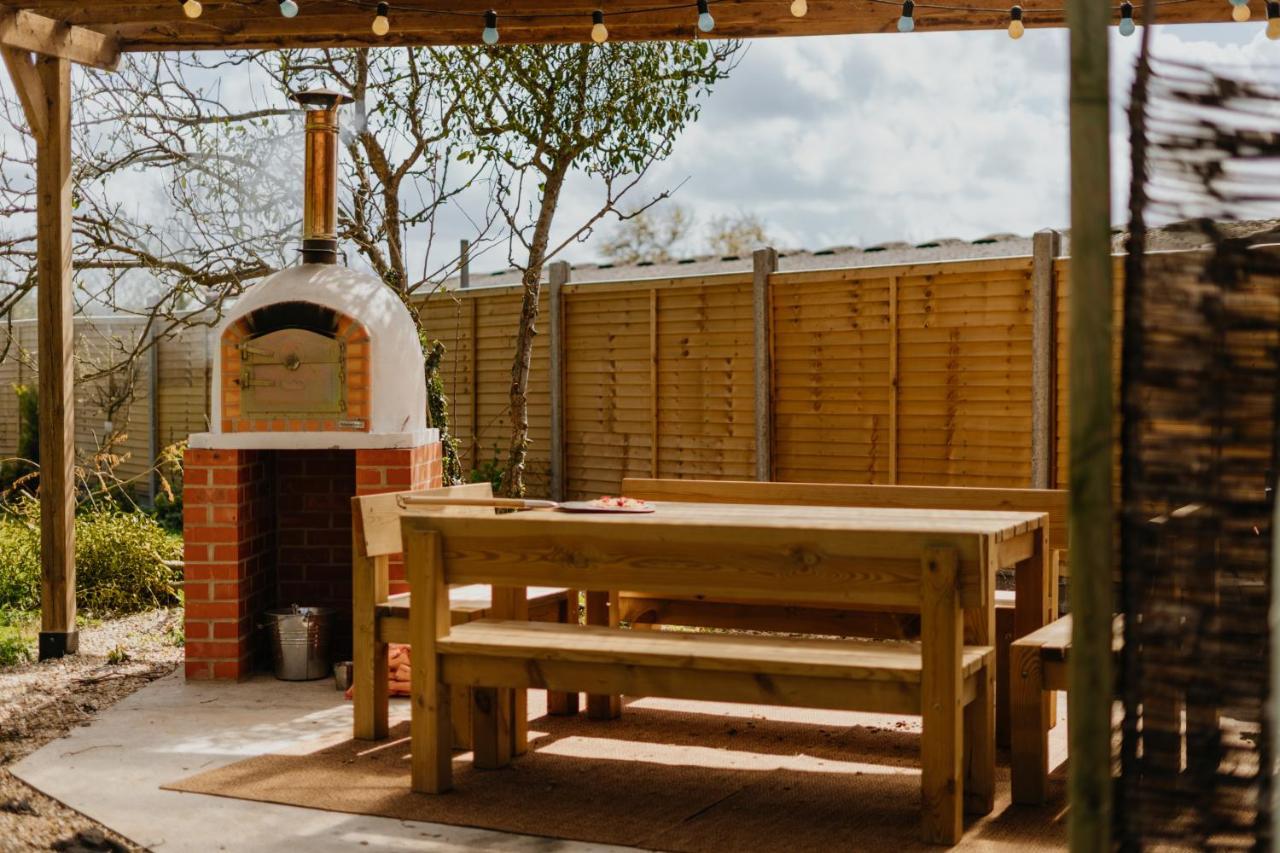 Little England Retreats - Cottage, Yurt And Shepherd Huts Othery Zewnętrze zdjęcie