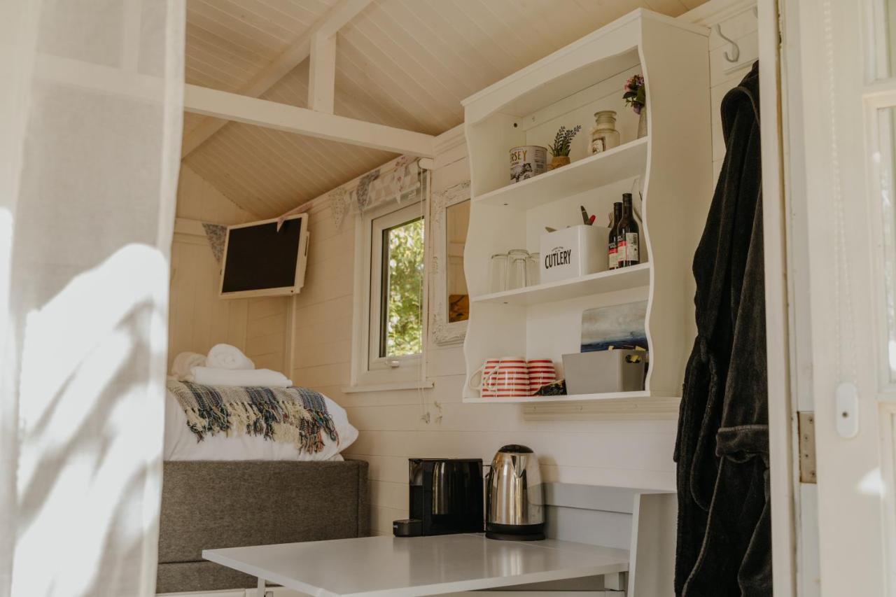 Little England Retreats - Cottage, Yurt And Shepherd Huts Othery Zewnętrze zdjęcie
