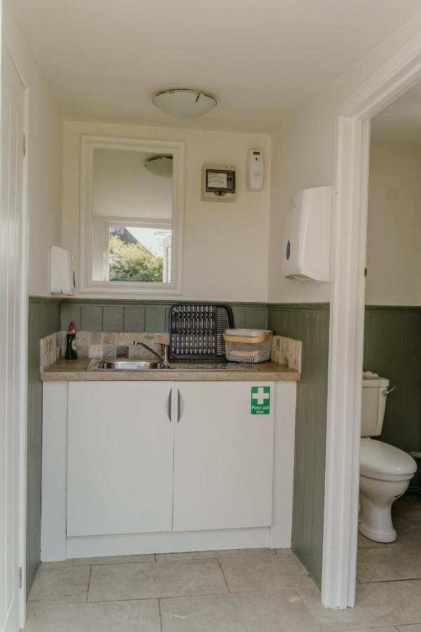 Little England Retreats - Cottage, Yurt And Shepherd Huts Othery Zewnętrze zdjęcie