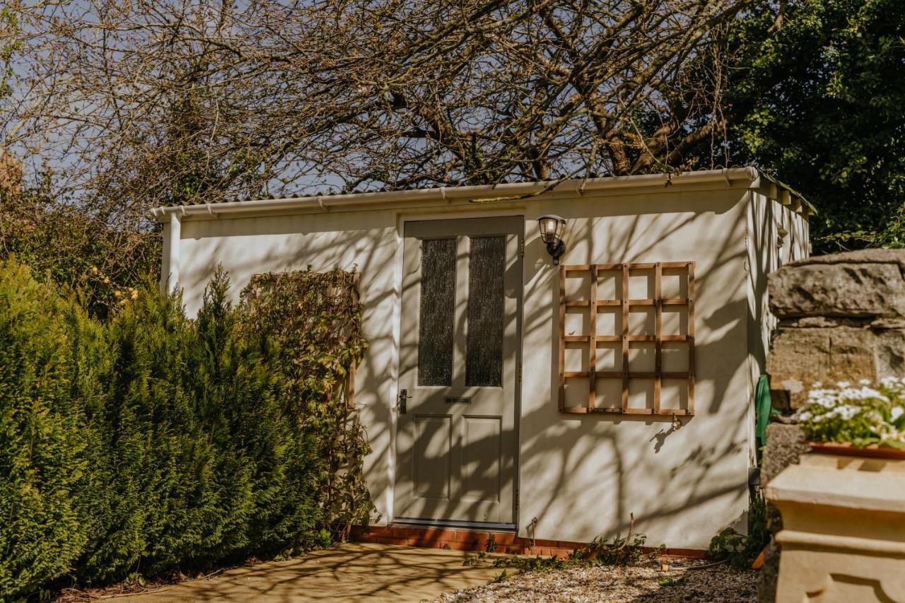 Little England Retreats - Cottage, Yurt And Shepherd Huts Othery Zewnętrze zdjęcie